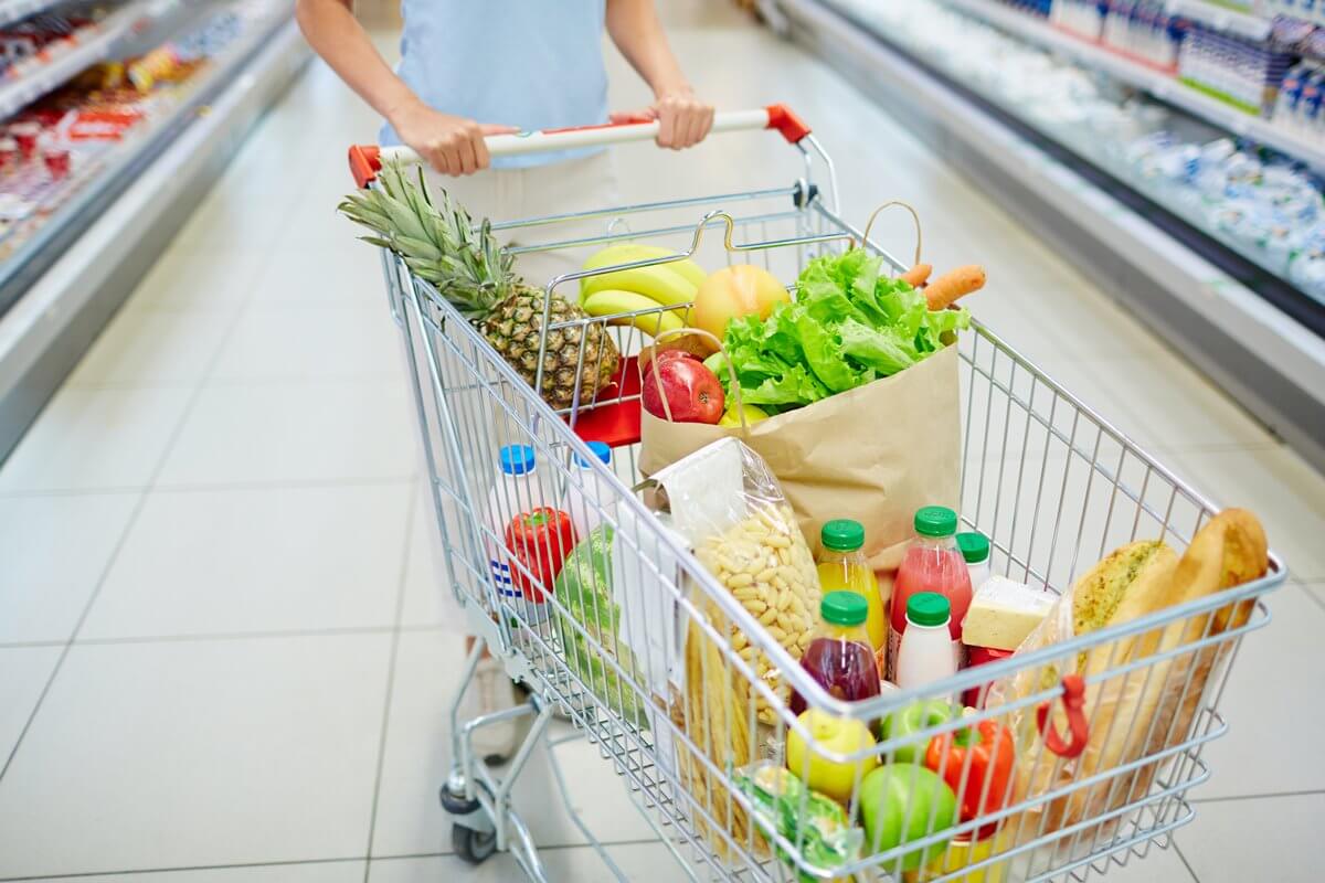 supplier adalah - supplier bahan baku sayuran - berbelanja di supermarket - apa itu grosir