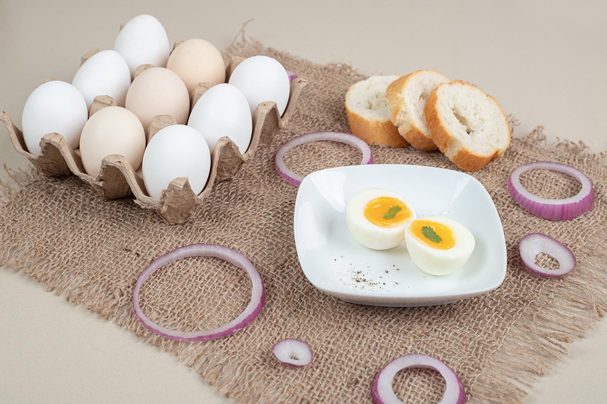 Waktu rebus telur berapa menit untuk berbagai tingkat kematangan